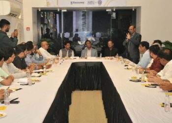 Entrepreneurs Meet Drives Textile and Garment Trade Collaboration at Raghuvir Scarlett in Surat