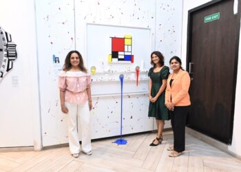 Pratikrut Collective and Designera’s “Pop Meets Fusion: Reimagining Modern Culture” Premieres with Outstanding Success