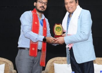 Dr. Dinesh Shahra Inspires Future Leaders with a Powerful Address on “Happiness & Success” at MSSV, Guwahati